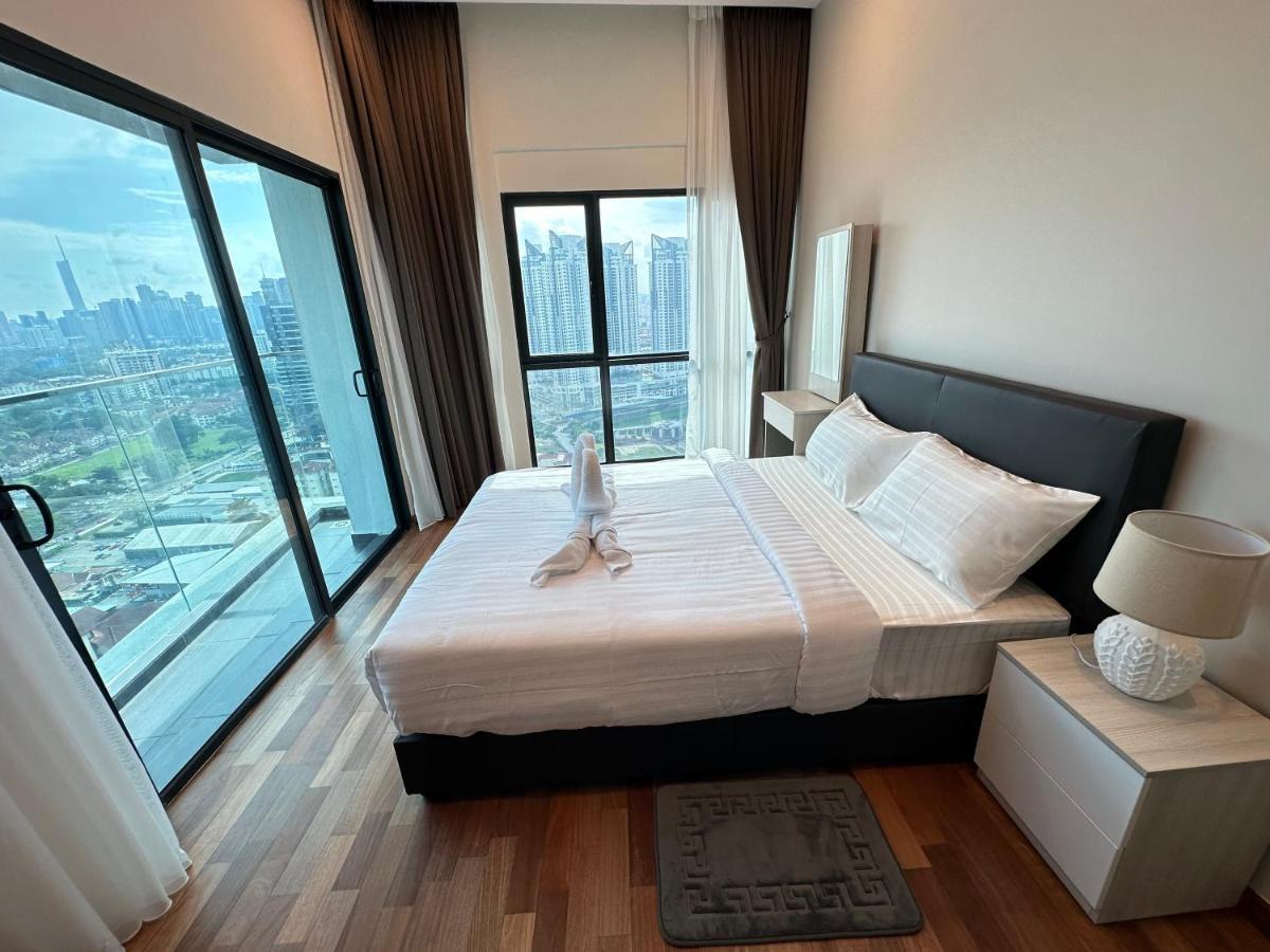 Reizz Residence By Leo Suites كوالالمبور المظهر الخارجي الصورة